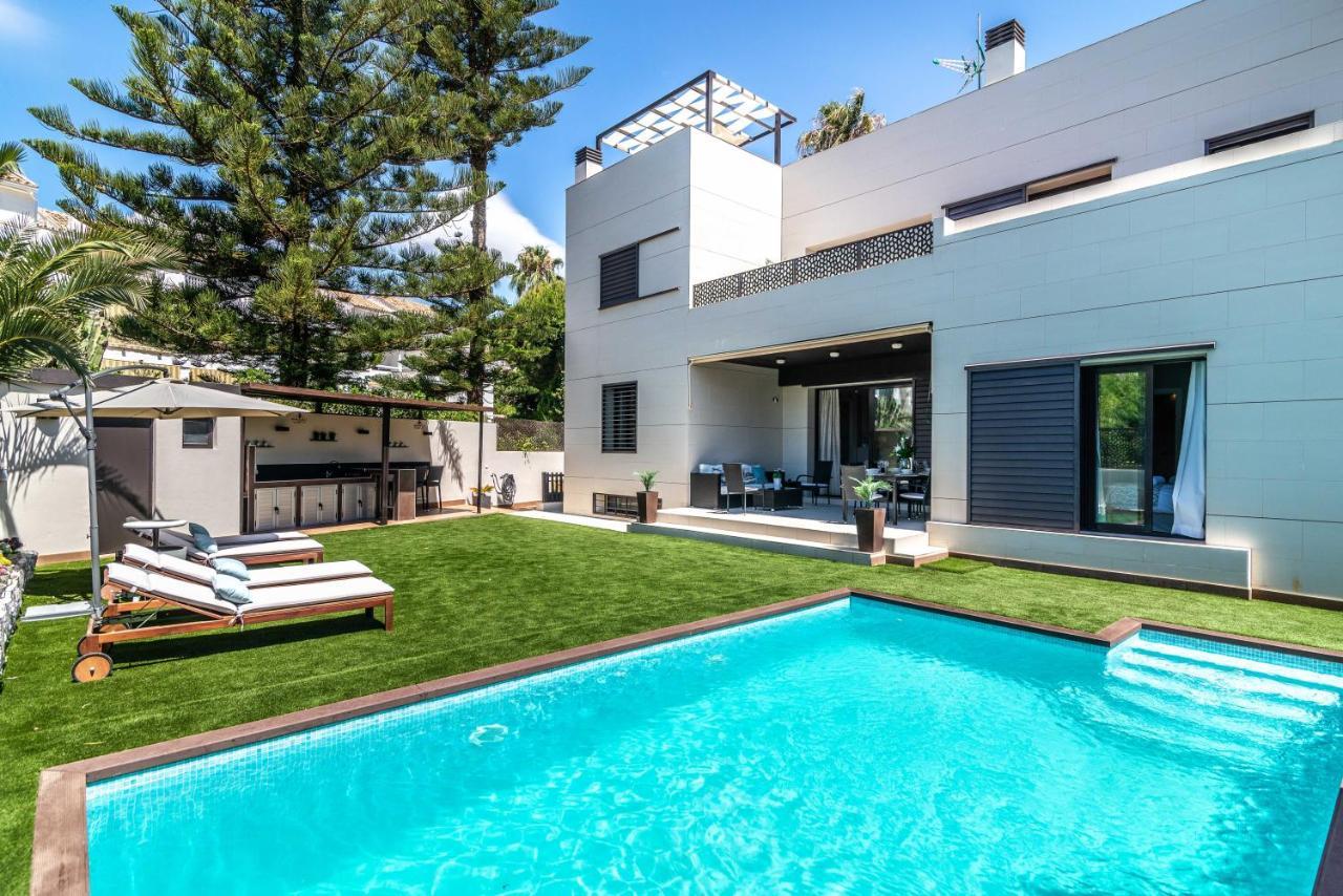 Vacation Marbella I Villa Riviera Del Sol, Private Pool, Jacuzzi, Walking Distance To The Beach มาลากา ภายนอก รูปภาพ