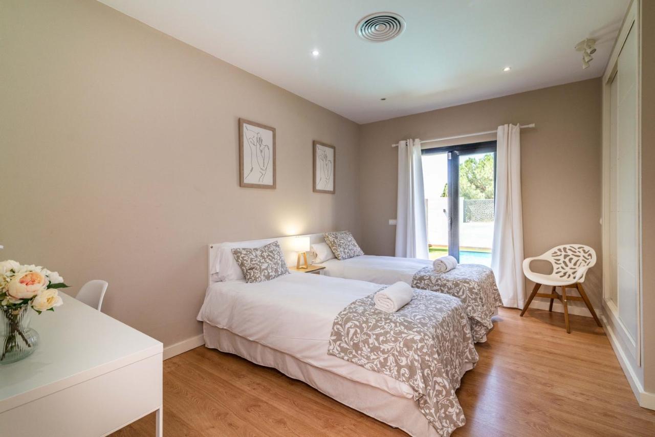 Vacation Marbella I Villa Riviera Del Sol, Private Pool, Jacuzzi, Walking Distance To The Beach มาลากา ภายนอก รูปภาพ